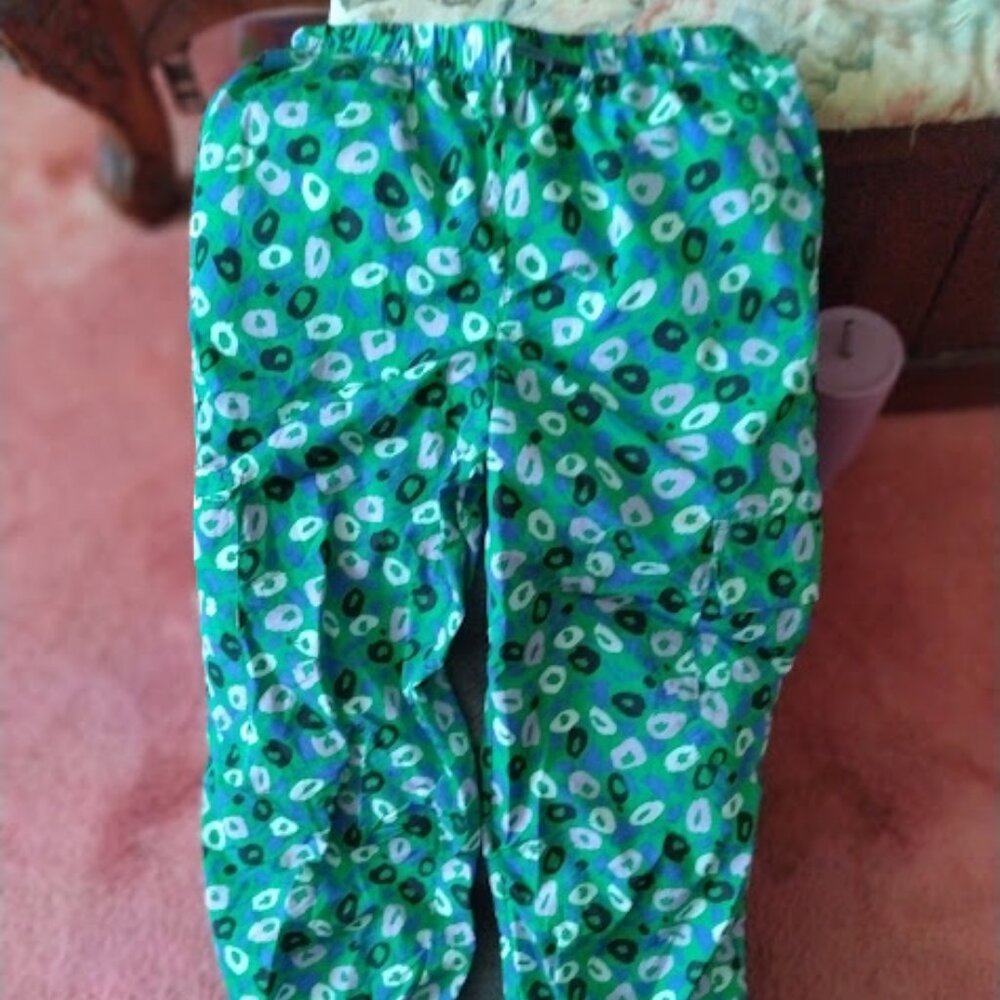 Diane Von Furstenberg, Womans size small, Utility Jazz Dot green cargo, vintage